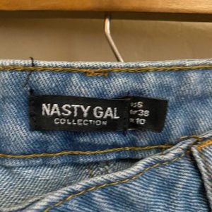 Ripped blue boyfriend jeans